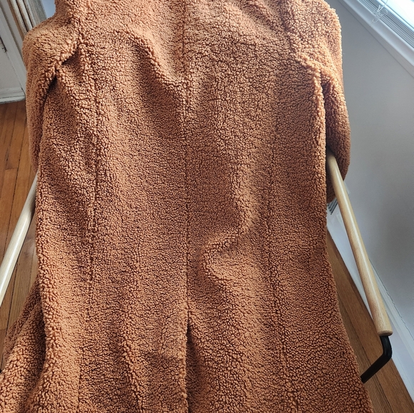 Coat - Picture 10 of 12